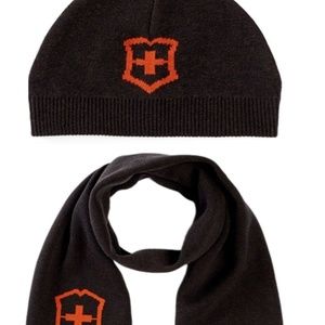 Victorinox Swiss Army Cross Beanie And Scarf